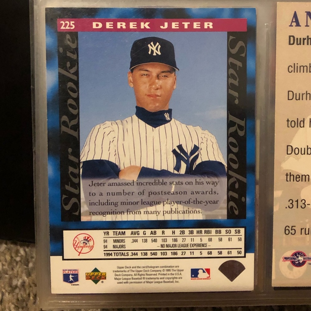 Derek Jeter Rookie Card - Picture 2 of 2